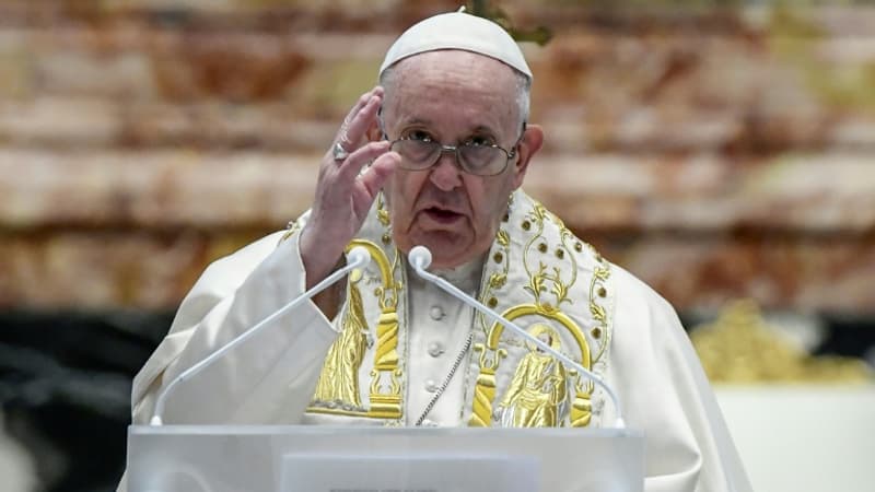 Vatican: le pape opéré avec succès d'une inflammation du côlon