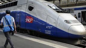 Un TGV en gare - Illustration