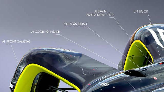 Un Lidar à l'arrière, un sur chaque côté, une caméra à 360° sur ce qui lui sert de toit, des capteurs à ultra-sons, la Robocar embarque beaucoup plus de capteurs qu'une voiture autonome classique.