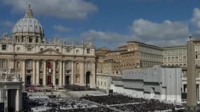 Place Saint-Pierre de Rome, mardi 19 mars