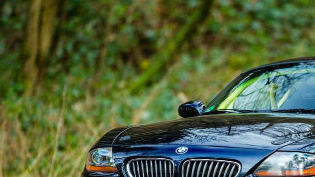 Ce BMW Z4 a troqué son six-cylindres pour un V10 qu'on trouve à l'origine dans une Viper.