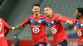 L'attaquant turc de Lille Burak Yilmaz (c) buteur contre Nice, le 1er mai 2021 à Villeneuve-d'Ascq 
