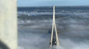 BFM Normandie s'est rendu au sommet du pont de Normandie pour suivre une équipe de cordistes.