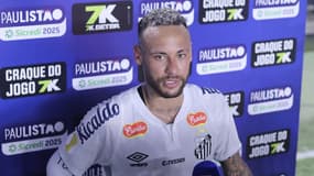Neymar, le 17 février 2025, a déclaré qu'il voulait se donner le temps de la réflexion avant de s'imaginer prolonger avec Santos, son club formateur
