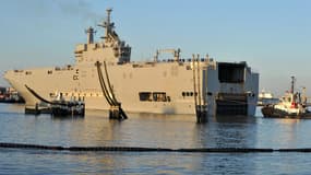 Le Mistral Vladivostok dans le port de Saint-Nazaire, le 5 mars 2014.