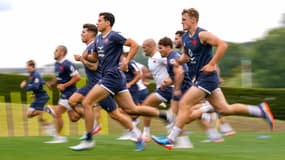 Louis Bielle-Biarrey et Emilien Gailleton lors de la préparation du XV de France à la Coupe du monde, le 27 juillet 2023 à Marcoussis