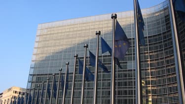 Pour les représentants européens, les frais d'itinérance sont un "frein au marché unique", même s’ils représentent une "véritable manne pour les opérateurs".