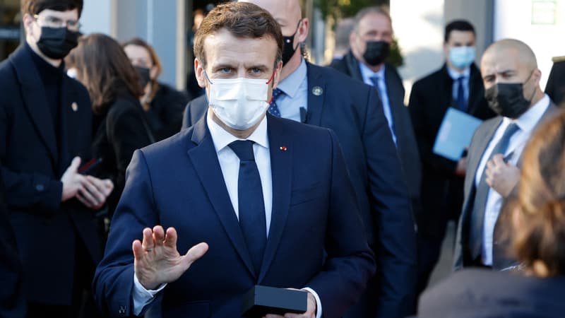 Le président français Emmanuel Macron lors du 58e Salon international de l'agriculture au parc des expositions de la Porte de Versailles à Paris, le 26 février 2022. Photo d'illustration