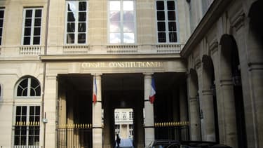 Nicolas Sarkozy, membre de droit du Conseil constitutionnel, ne participera pas aux débats.