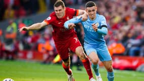 James Milner face à Phil Foden lors de Liverpool-Manchester City