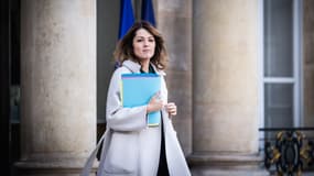 La porte-parole du gouvernement, Maud Bregeon, à la sortie de l'Élysée le 17 décembre 2025 