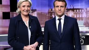 Marine Le Pen et Emmanuel Macron, candidats à la présidence française, le 3 mai 2017 à Paris