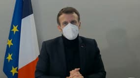 Emmanuel Macron en visioconférence après avoir été testé positif, le 17 décembre 2020.