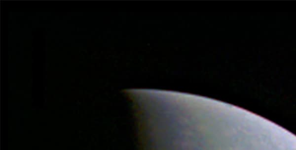 La sonde Juno a pu prendre cette photo du pôle nord de Jupiter le 27 août 2016, alors qu'elle se trouvait à 703,000 kilomètres de distance.