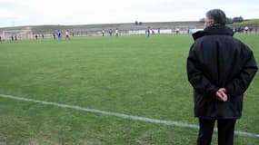 Une pelouse de football amateur