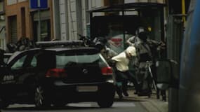 Salah Abdeslam lors de son arrestation, vendredi, à Bruxelles. 