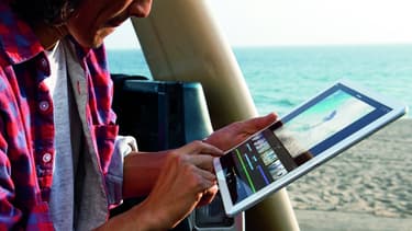 Huit mois après l'entrée en vigueur du droit à la déconnexion dans la loi, environ un tiers des actifs en emploi(33,5%) restent connectés à leurs smartphones ou tablettes pendant leurs congés d'été.