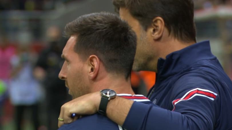 Messi et Pochettino avant l'entrée en jeu du joueur