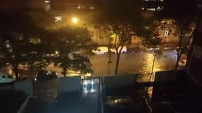 Dans le 18e arrondissement, les rues inondées après la pluie - Témoins BFMTV