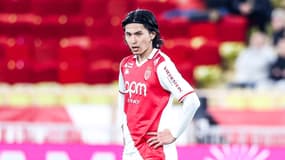 Le Japonais Takumi Minamino concentré pendant le match de Ligue 1 entre Moanco et Reims, le 28 février 2024