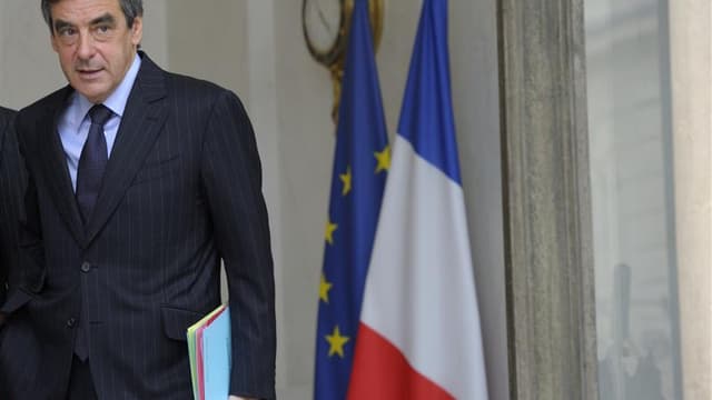 François Fillon présentera jeudi la démission de son gouvernement à Nicolas Sarkozy. /Photo prise le 3 mai 2012/REUTERS/Philippe Wojazer