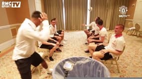 Les joueurs de Manchester United réussissent le challenge des jongles de la tête !