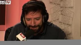 Enorme sketch de Cazarre qui imite les amants thaï et namibiens d'Eric et de Luis
