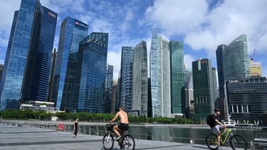 La cité-Etat fait figure de pionnière dans les dispositifs de traçage numérique du Covid-19.