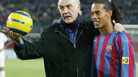 Sean Connery avec Ronaldinho à Barcelone en 2005
