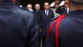 François Hollande, lors d'un premier hommage aux policiers tués, le 8 janvier 2014.