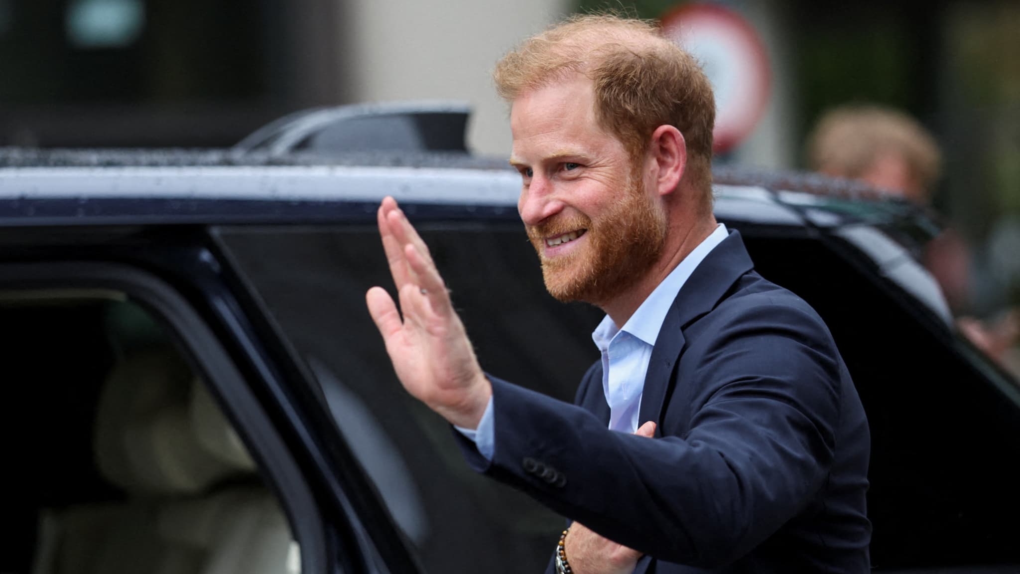 LE ROI CHARLES ET SON FILS HARRY ONT PRIS LE THÉ: LE PREMIER PAS VERS LA RÉCONCILIATION?