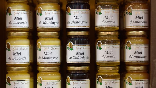 Aujourd'hui, le droit permet aux producteurs de miel originaire de plusieurs États d'étiqueter leur produit de façon assez vague.