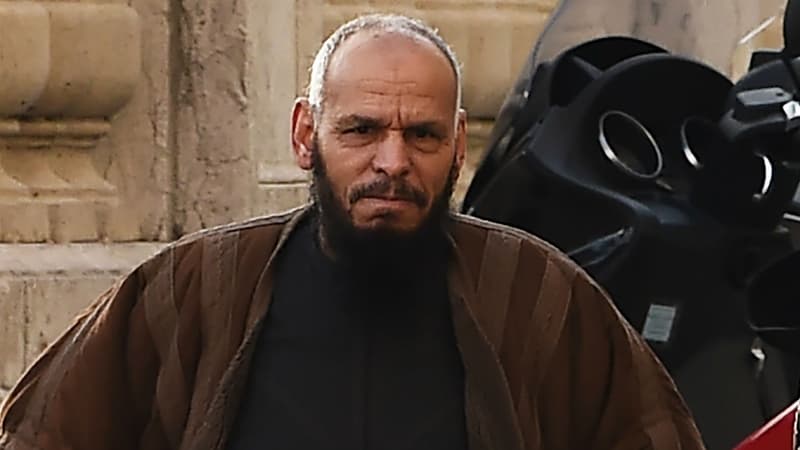El Hadi Doudi, un imam algérien salafiste, a été expulsé vers l'Algérie, le 20 avril 2018