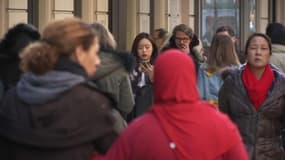 Harcèlement de rue: plusieurs députés préconisent la mise en place d'une amende de 90 euros