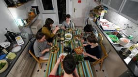 Limoges: des parents ont-ils vraiment appeler la police parce que leur enfant... ne débarrassait pas la table?
