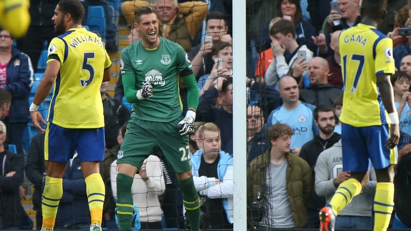 Maarten Stekelenburg (Everton)