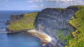 Le Cliff of Moher, en Irlande, une falaise où i lfait bon respirer l'air marin.