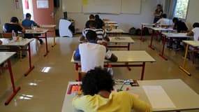 Les épreuves de contrôle continu du nouveau bac, désormais appelées "évaluations communes", vont être "simplifiées" dès la rentrée prochaine avec notamment un calendrier de passage adapté localement à chaque établissement