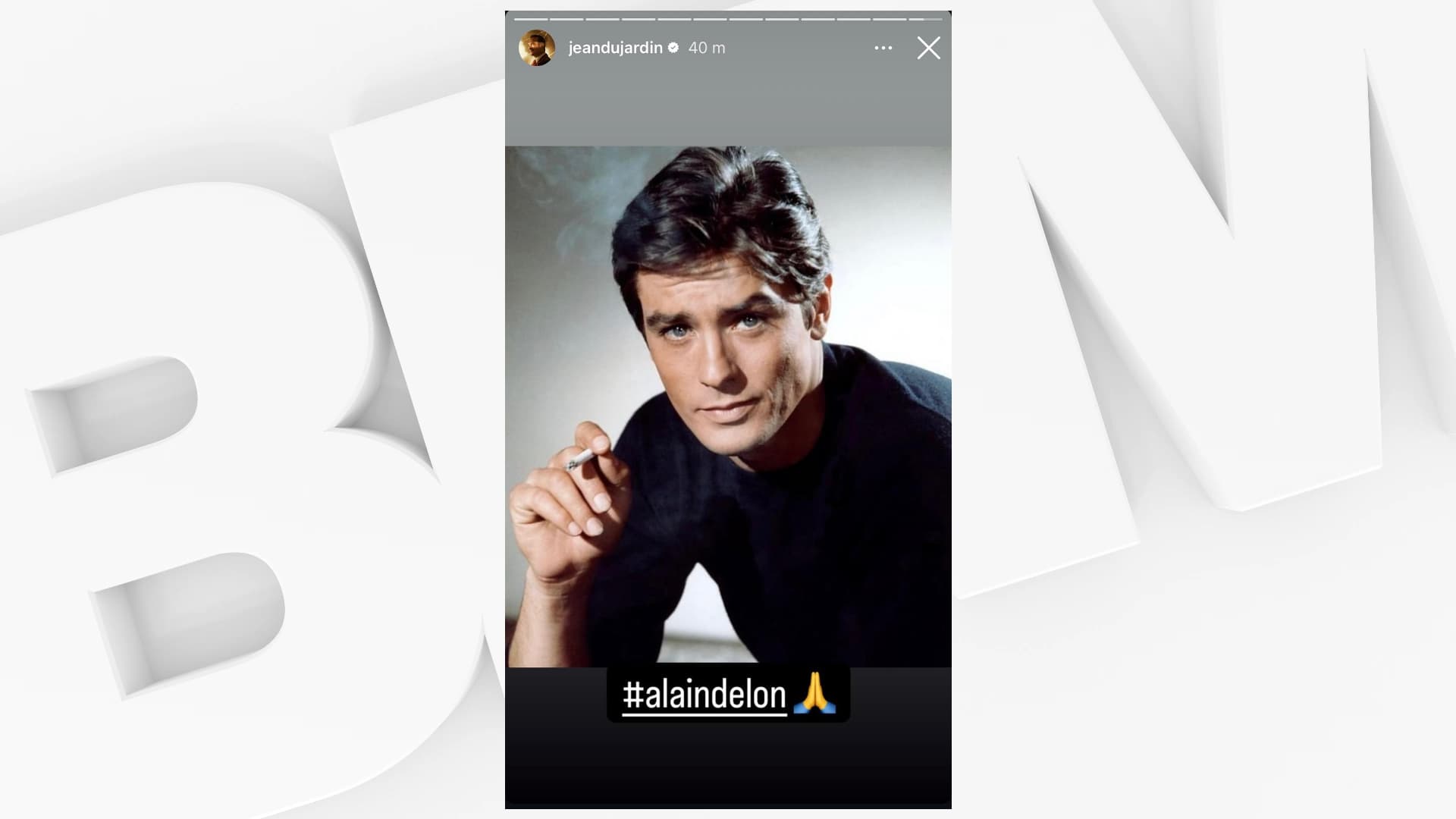 L'acteur Jean Dujardin a rendu hommage à Alain Delon sur Instagram. L'acteur Jean Dujardin a rendu hommage à Alain Delon sur Instagram.