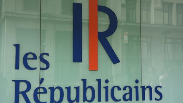 Le logo des Républicains devant le siège du parti à Paris (photo d'illustration).