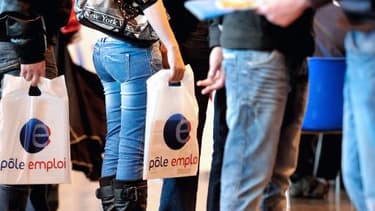 Cibler les baisses de charges sur les bas salaires permettraient de mieux lutter contre le chômage.