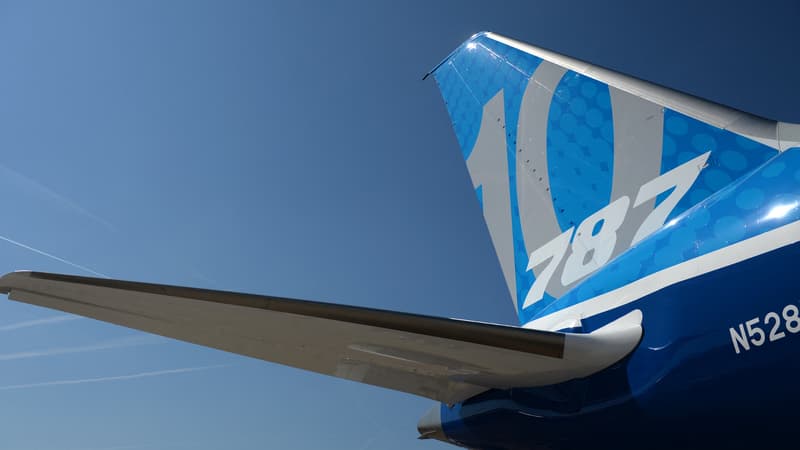 Documents falsifiés: après le 737, le régulateur ouvre une enquête sur le 787 de Boeing