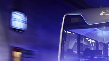Mercedes mise sur la conduite semi-autonome pour aider les conducteurs de bus au quotidien.