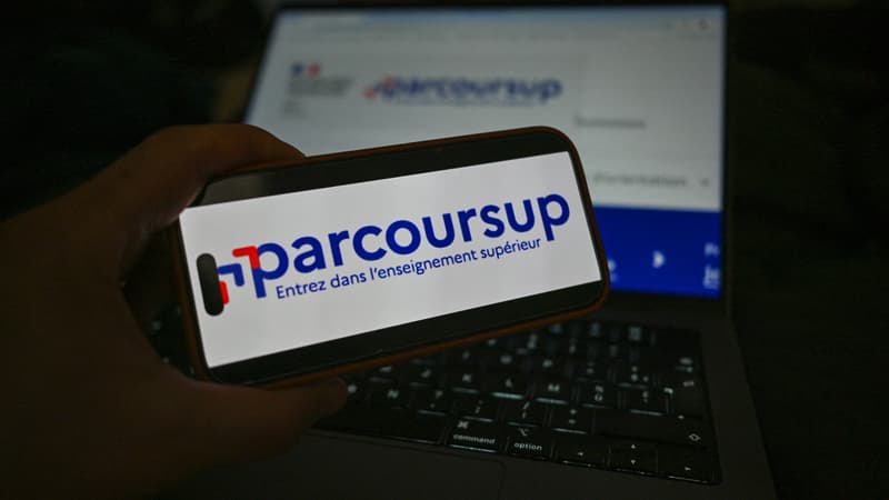 Parcoursup: il ne reste plus que quelques heures pour finaliser son inscription et ses voeux