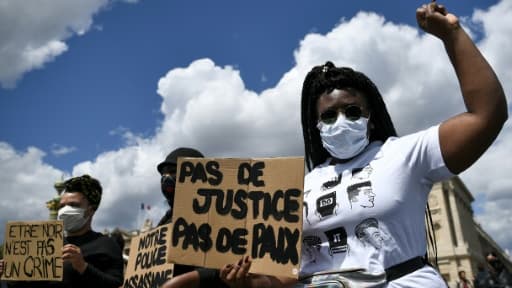 Manifestation place de la Concorde contre les violences policières et le racisme, le 6 juin 2020 à Paris