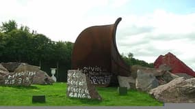 Versailles: la sculpture d'Anish Kapoor à nouveau vandalisée