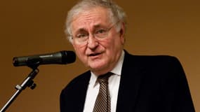 L'économiste Jacques Cheminade est le candidat ayant réalisé le plus petit score de l'élection présidentielle de 1995 en France.