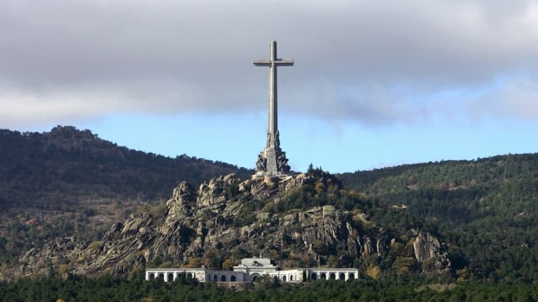 L'ancien dictateur espagnol repose actuellement dans un mausolée spectaculaire