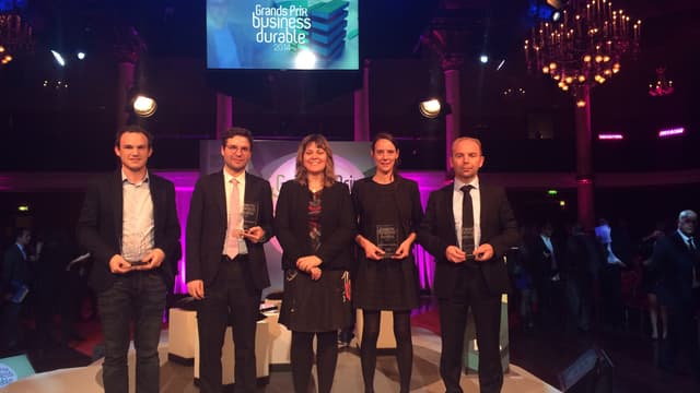 Les lauréats des Grands Prix Business Durable autour de Nathalie Croisé.