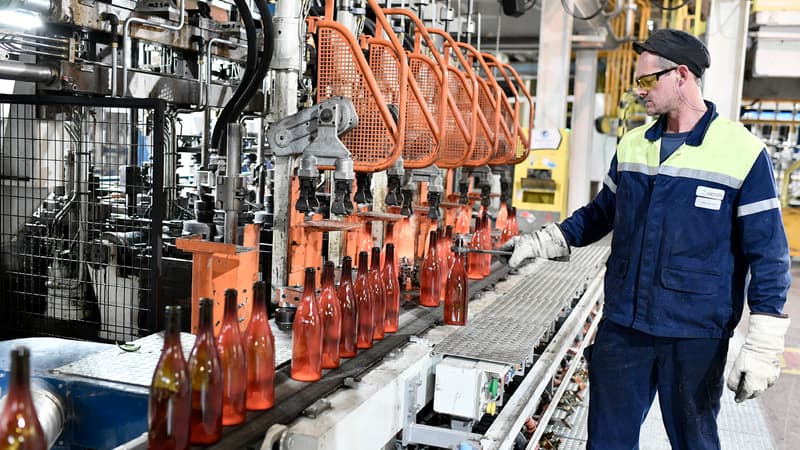Le spécialiste des emballages en verre Verallia surfe sur la désaffection du plastique